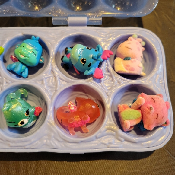 Hatchimals, Colorful Toy Figurines in Storage Cases, Gently Pre-owned - Picture 7 of 11